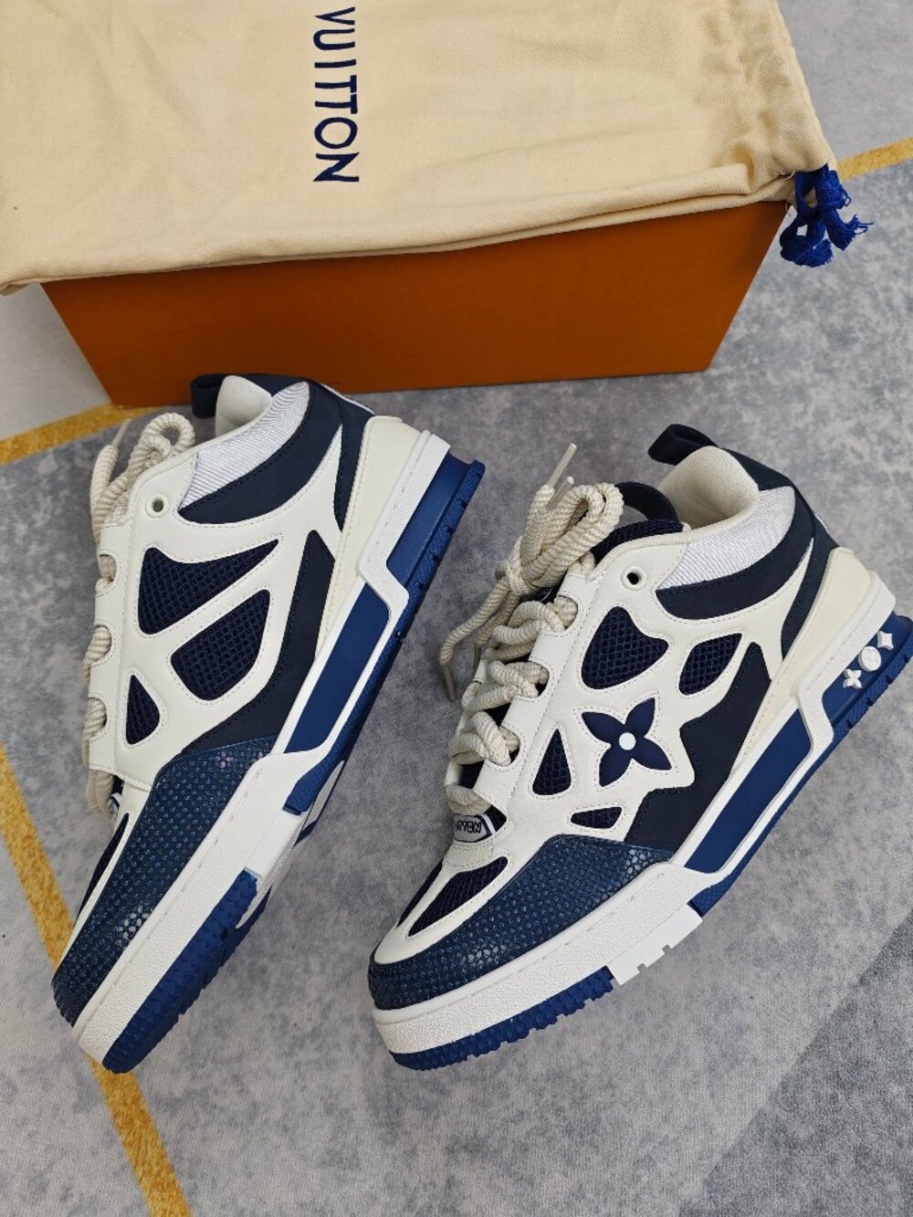 Louis Vuitton LV Skate Sneaker, Blue & White Low-Top Shoes - Picture 2 of 7
